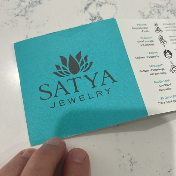 Staya Jewelry, triple strand necklace, 18k gold plated, 16” L - Picture 4 of 7